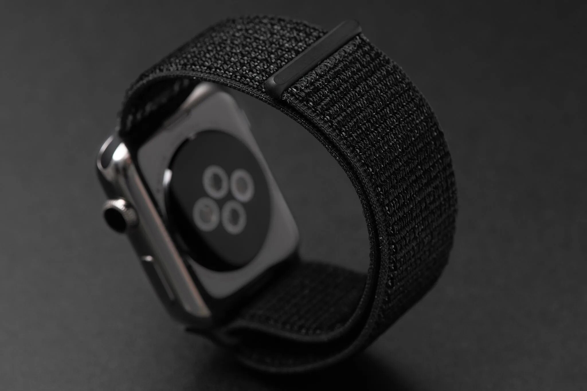 Silver sport loop. Black nike sport loop. sport watch nike. black nike sport loop цвет отдает коричневым. black nike sport loop фото.