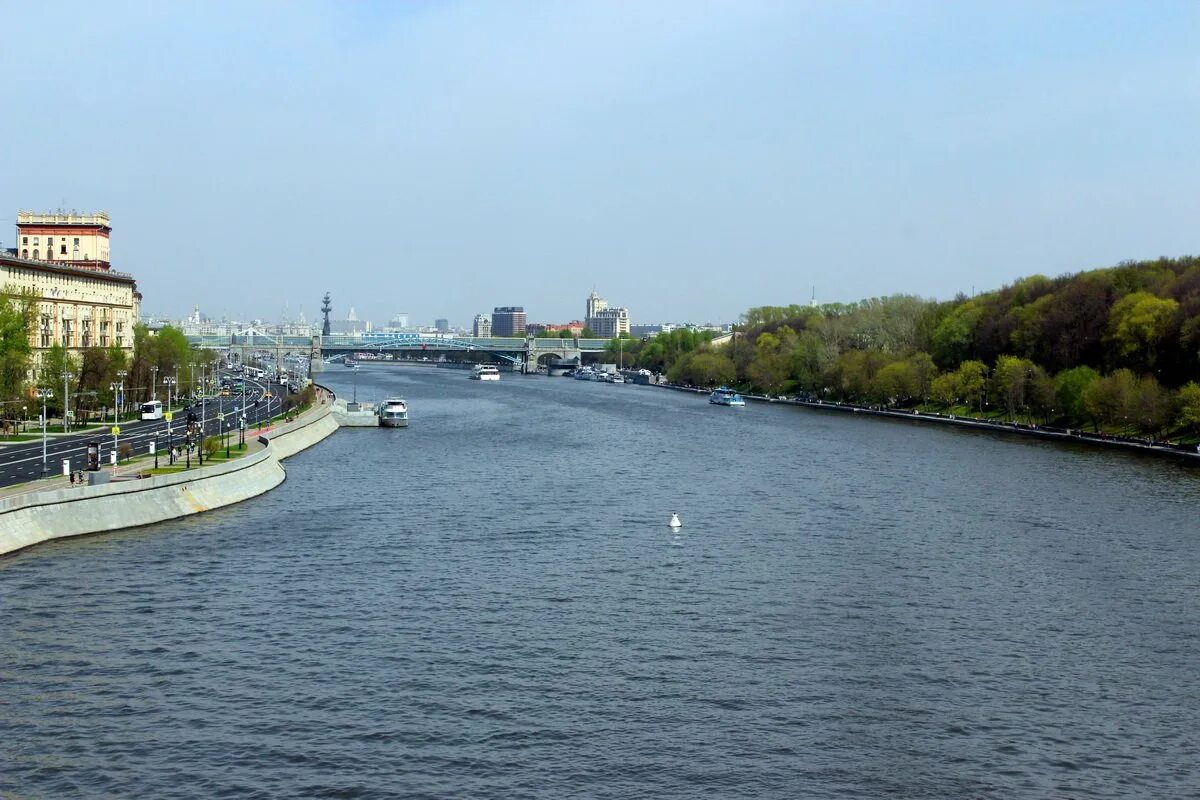 Большая река в москве. Москва река в Можайске. Исток Москвы реки. Москва река Лужники. Дельта Москва реки.