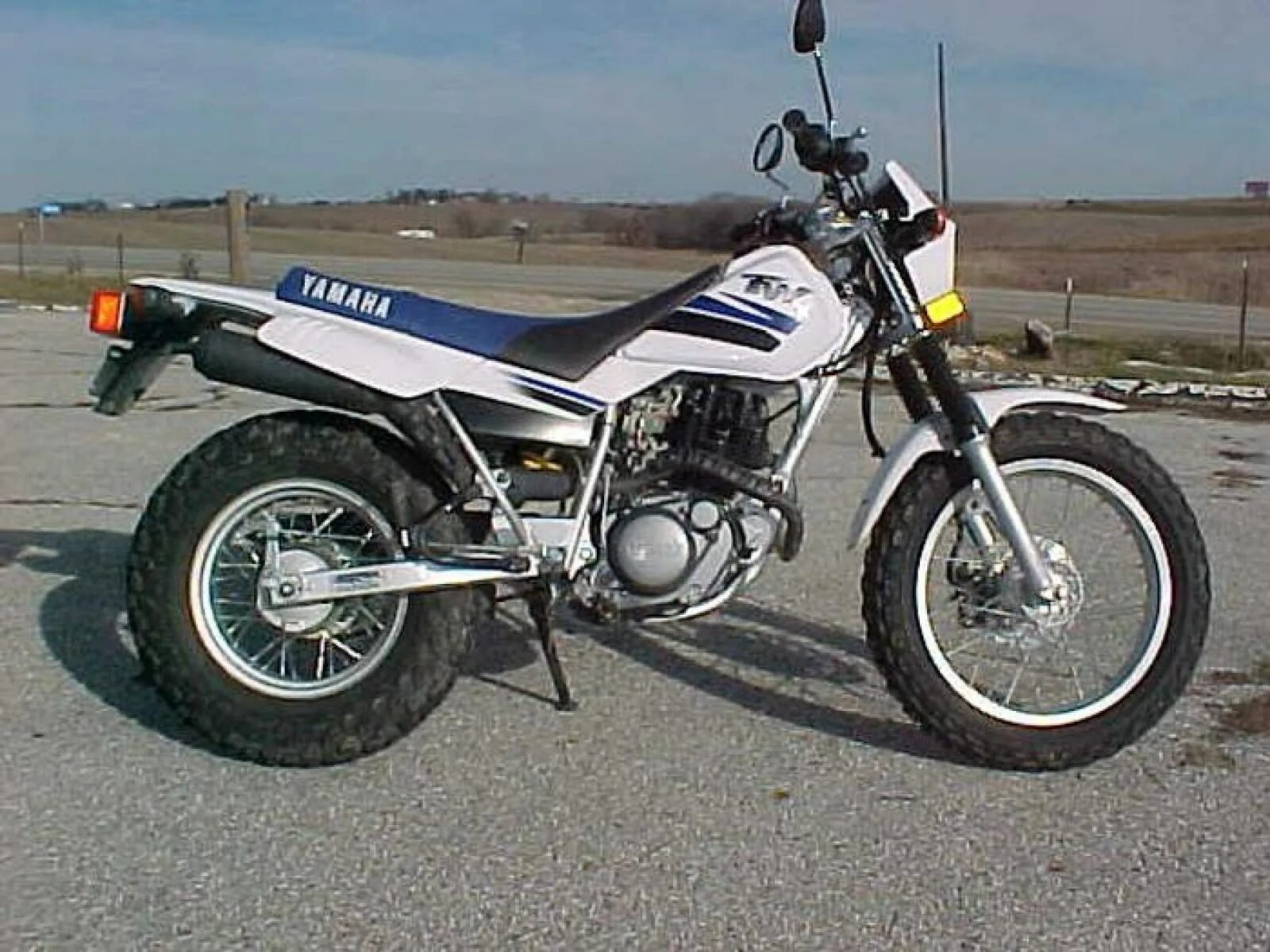 Yamaha купить б у. Yamaha tw200. Yamaha TW 200 2002. Yamaha tw250. Ямаха 200 мотоцикл.