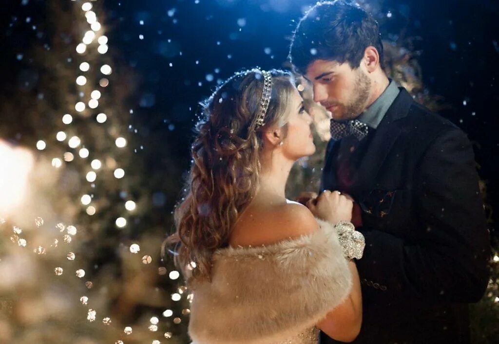 Зимний вечер романтика. Романтическая парочка. New couple. Новогодняя фотосессия пары в студии. Новогодняя фотосессия для двоих.