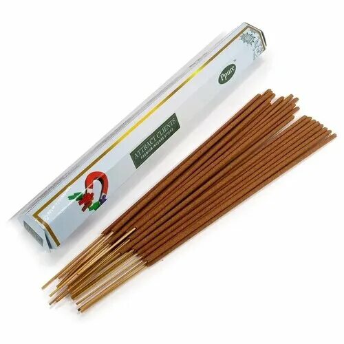 мужчина и женщина в офисе. менеджер и клиент. довольный покупатель. бизнес недвижимость. The clients агентство.