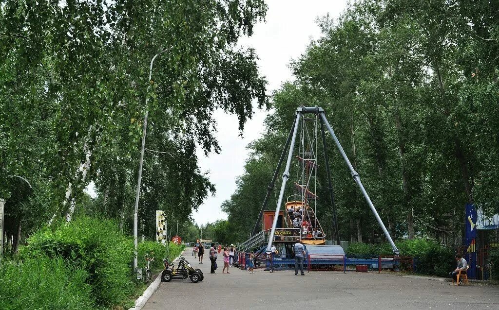 Парки омска работают. Советский парк Омск. ПКИО Советский Омск. Советский парк +Омск +нефтяники. Советский парк Омск Иртыш.