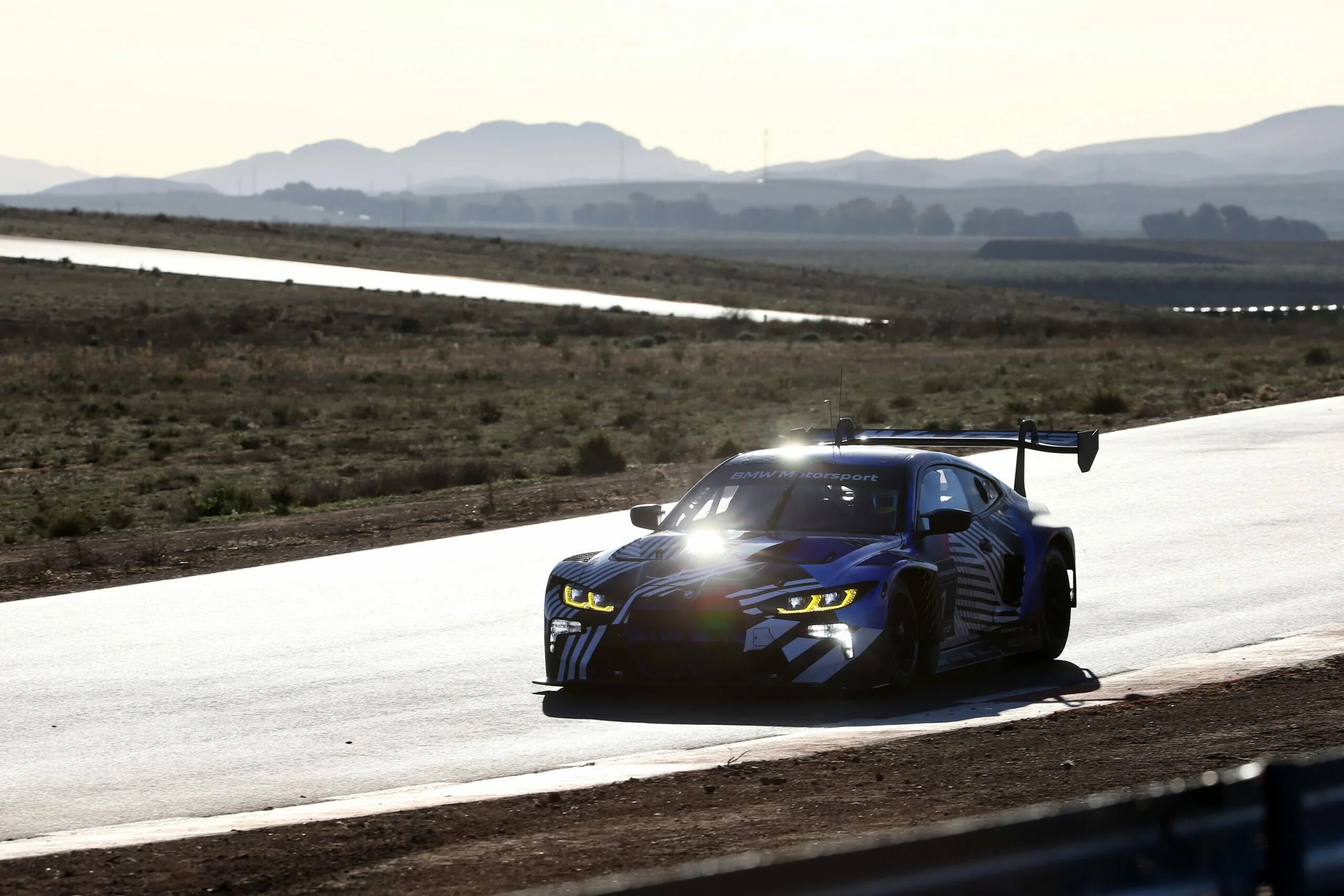 M4 gt3. M4 gt3 2025. bmw m4 gt3. bmw m4 gt3 2025 дрифт. m4 gt3 2025 со всех сторон.