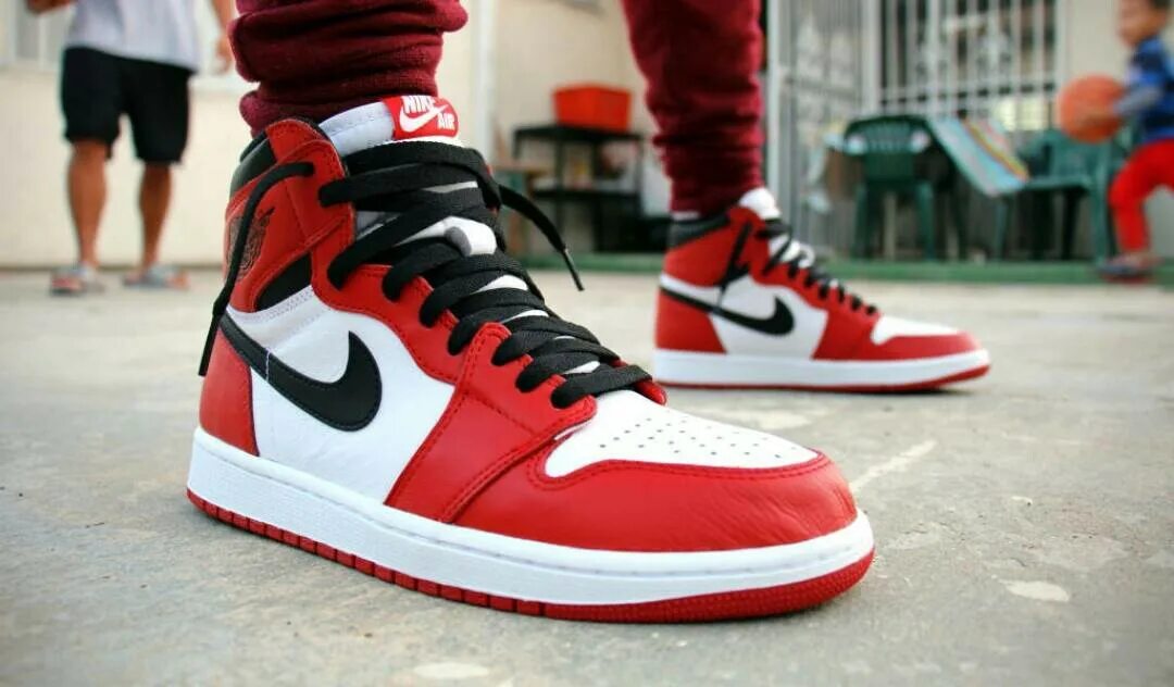 Найк аир ретро. Nike Jordan 1. Nike Air Jordan 1 Retro. Nike Air Jordan 1 Retro High.