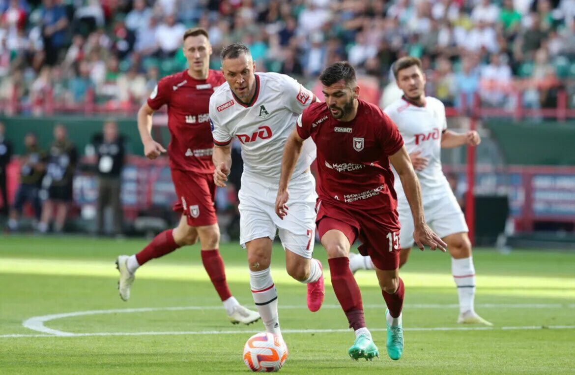 Футбол игры рубина. FC Rubin Kazan. Локомотив Рубин. Дзюба Локомотив.