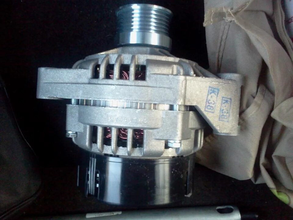 Генератор ваз 2114. Генератор от ваз 2114. Генератор на ваз 2114 инжектор. Генератор ваз 2114 90а. Генератор ваз 2114 130а.