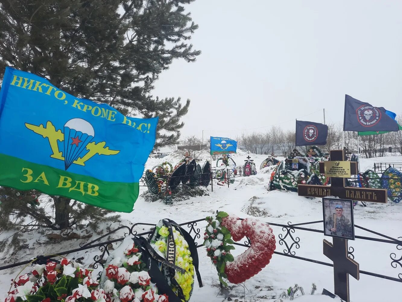 Могилы украинских солдат. Могилы погибших солдат. Фото могилы.