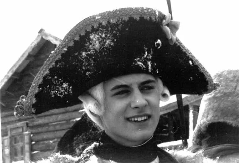 Гринев во время грозных исторических. Пётр андреевич гринёв. пётр андреевич капитанская дочка. петр андреевич гринев капитанская дочка. капитанская дочка пётр андреич гринёв.