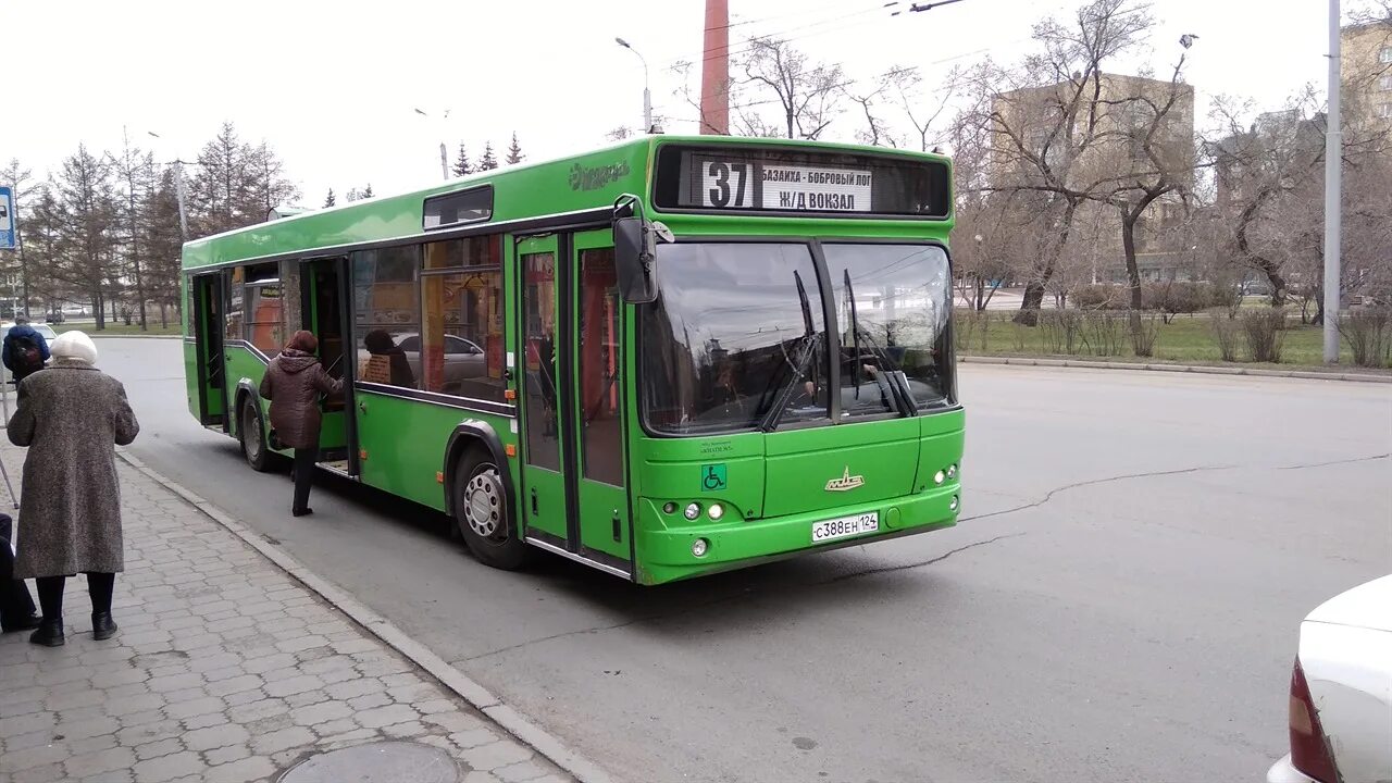 Время автобусов красноярский край. Автобус Красноярск. 558 Автобус. Автобус 37. Красноярский транспорт.