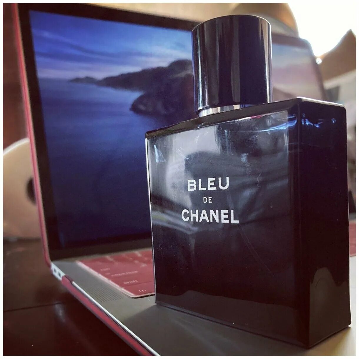 Шанель блю мужские оригинал. Блю де Шанель Парфюм мужские. Chanel bleu de Chanel 10 мл. Chanel bleu de Chanel мужские духи. Chanel мужской Парфюм Blue de Chanel.