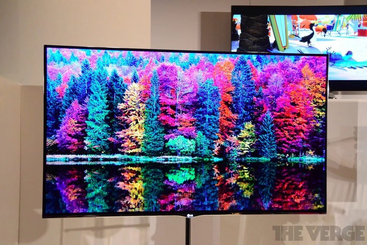 OLED TV Samsung 35. IGZO OLED TV. Разобранный телевизор OLED. LG OLED TV ai THINQ USB.