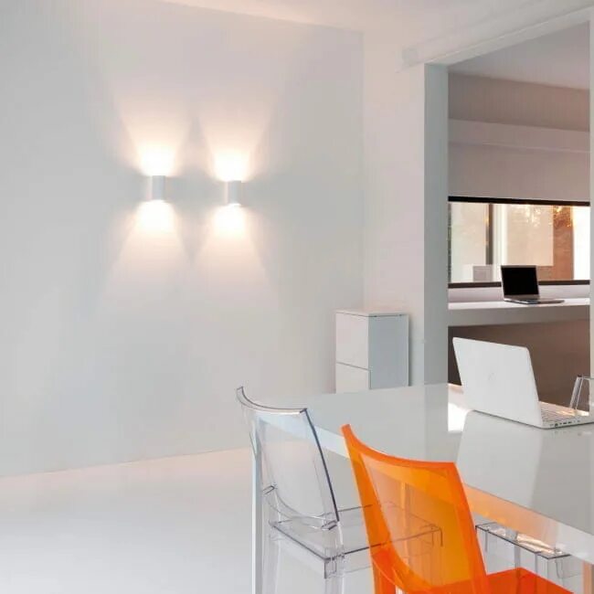 Дельта лайт. Светильник накладной skylight. Светильники дельта лайт xy 180. Бра deltalight. Delta light reema.