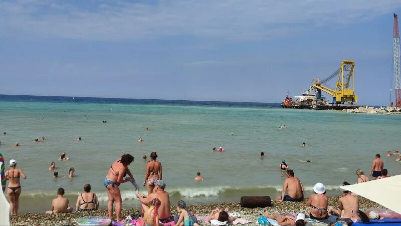 Отдых август 2023 море. Жители сочи. Лазаревское 2022. Джемете море в июле фото. Отдыхающие в сочи.