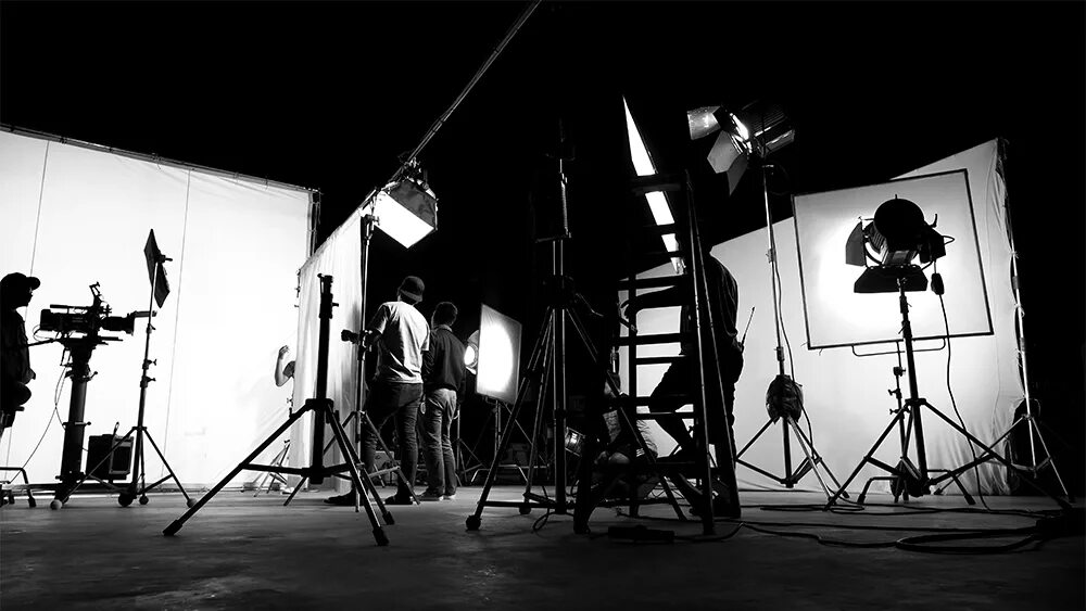 Видеосъемка мероприятий. Music video shoot. Event camera. Music video shoot. Видеооператор на закате.