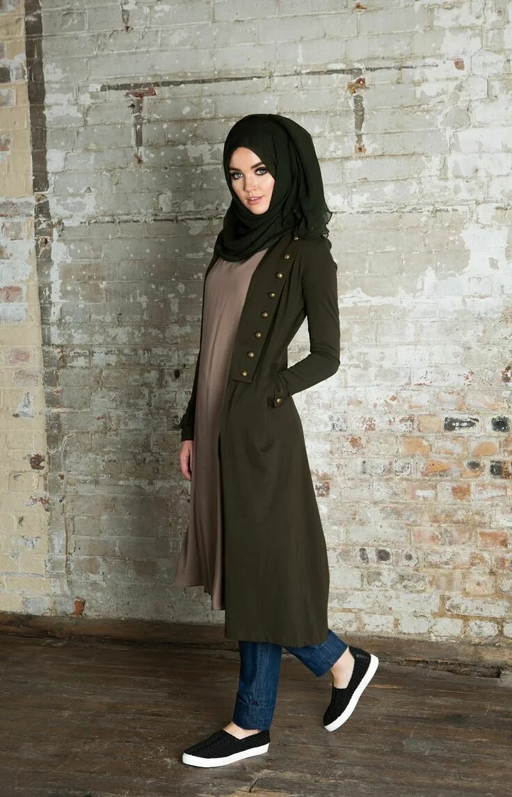 Одежда hidjab 2021. Хиджаб 2023. Hijab Moda 2023 одежда. Мусульманская одежда для женщин.