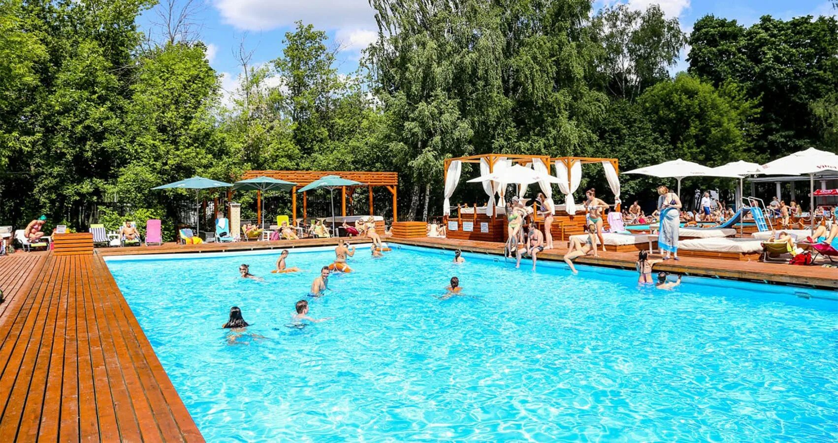 The bassein. Открытый бассейн в сокольниках. сокольники бассейн bassein. the баssейн в сокольниках. сокольники парк бассейн открытый.