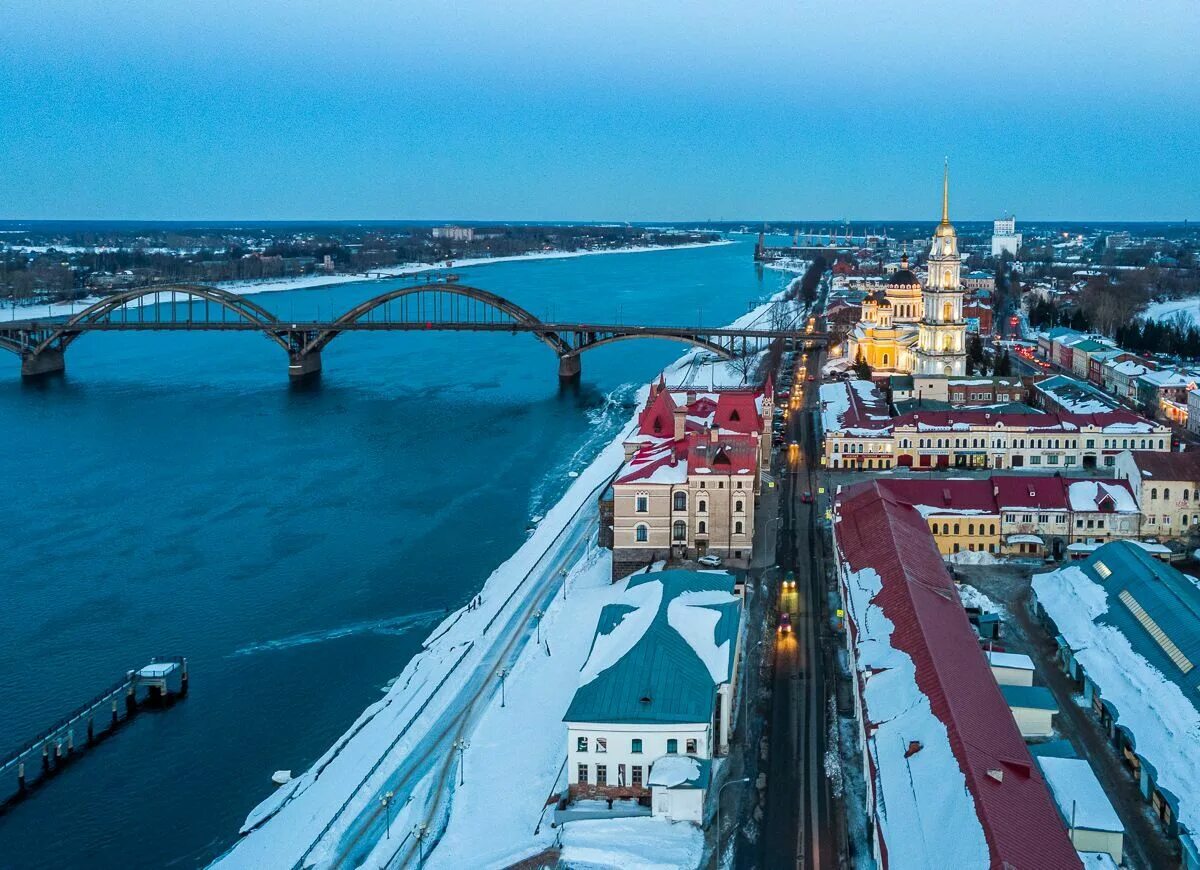 Куда сходить в апреле. Рыбинск мост зима. Рыбинск город зимой. Городской округ город Рыбинск.