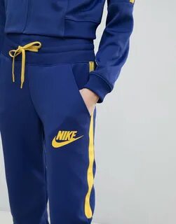 Костюм сине желтый