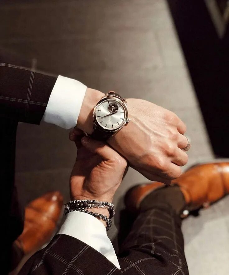 Tissot gentleman powermatic 80 silicium. Gentleman часы. Tissot powermatic 80. Омега спидмастер профессионал. Tissot gentleman powermatic 80 silicium solid 18k gold bezel.