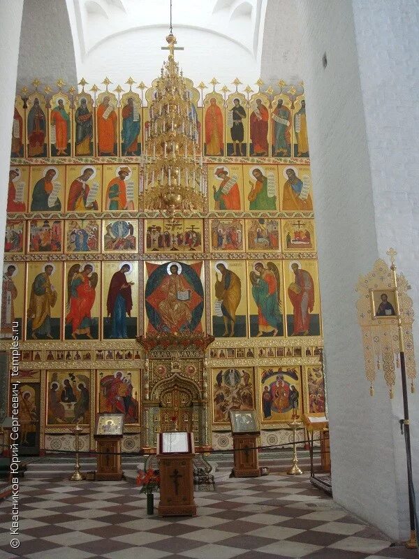 Спасо-преображенский собор рыбинск внутри. Иконостас спасо-преображенского собора, валаам. Преображенский собор соловецкого монастыря иконостас. Иконостас спасо-преображенского собора в угличе. Углич преображенский собор иконостас.
