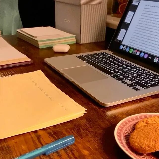You study on saturdays. You study on saturdays