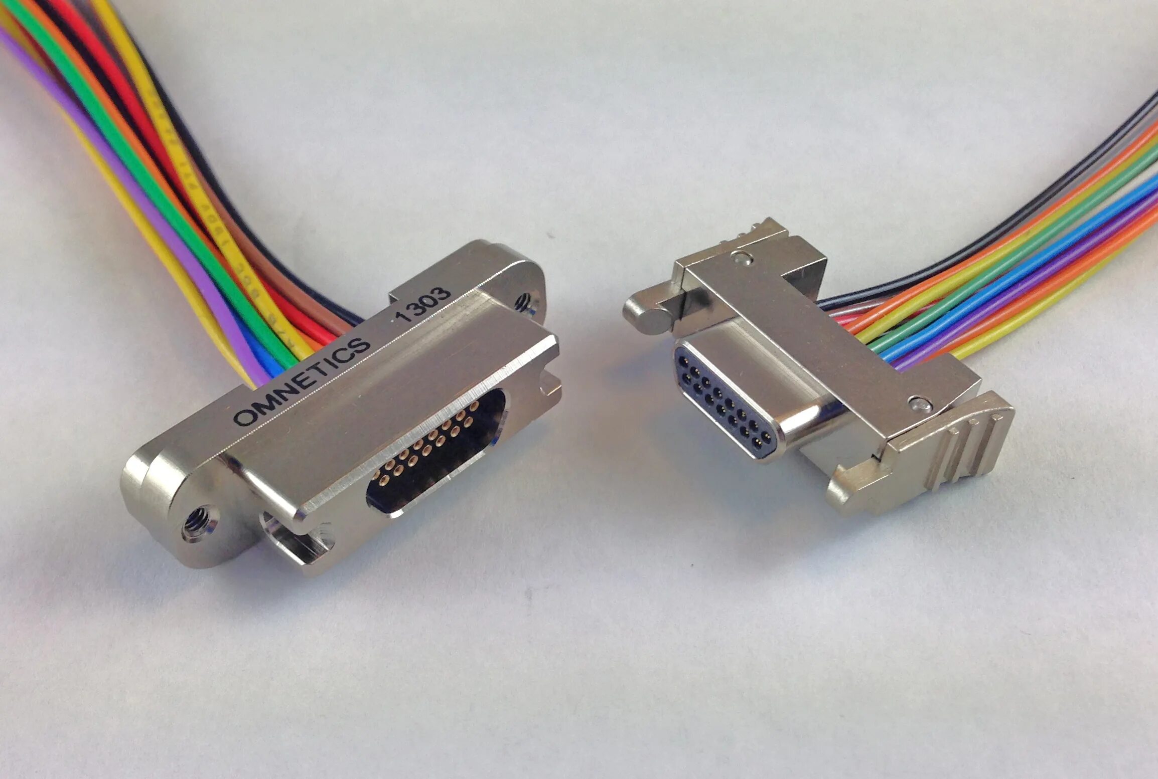 Микро d. Разъем Omnetics Micro 360. Micro d Connectors. Glenair Micro d Connectors mil-DTL-83513. Nano d разъем.