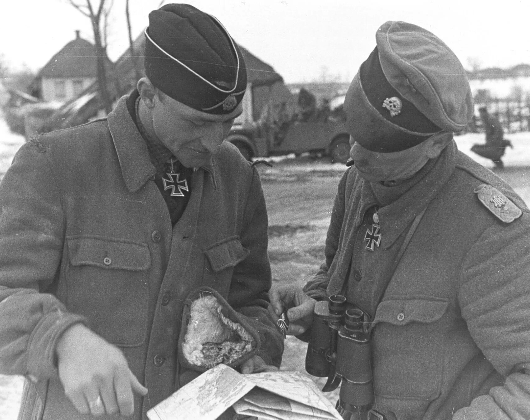 Запись разговора немецких военных. Танкисты СС 1943 Харьков. Йоахим Пайпер 1944.