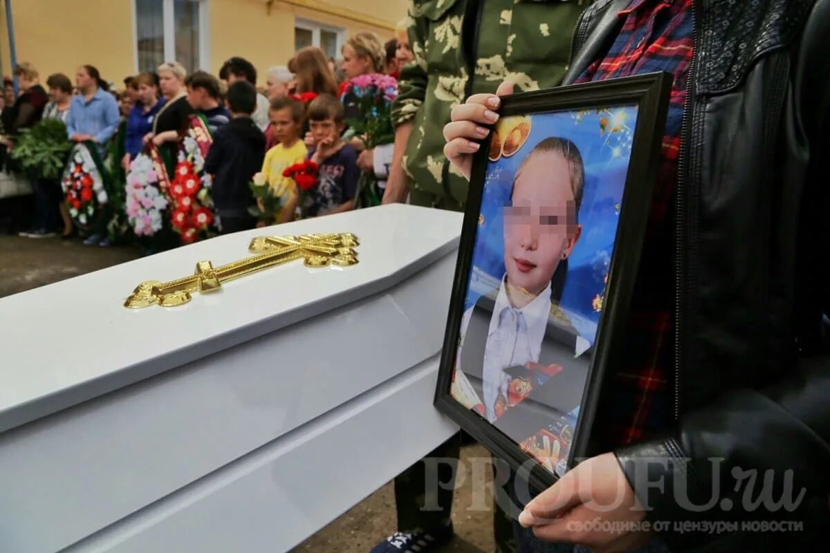Похороны детей в орше видео