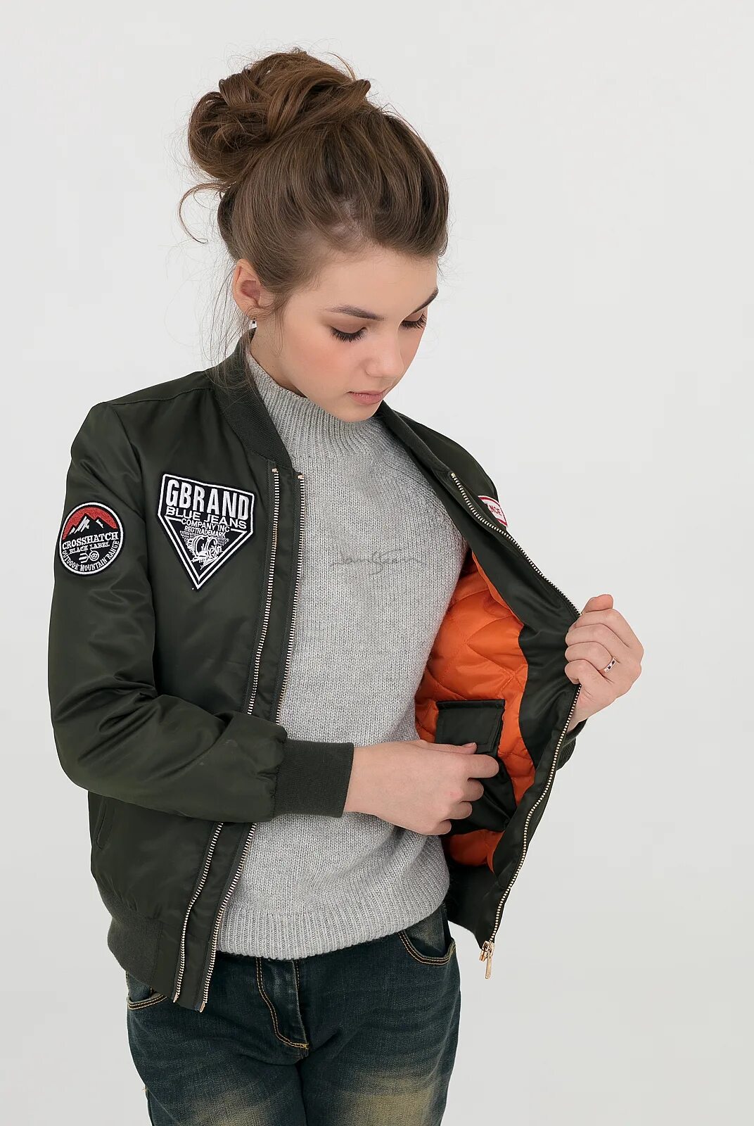 Hm красный бомбер. Куртка бомбер детская для девочек. Куртка бомбер для девочки. Куртка бомбер для девочки. Бомбер для девочки.