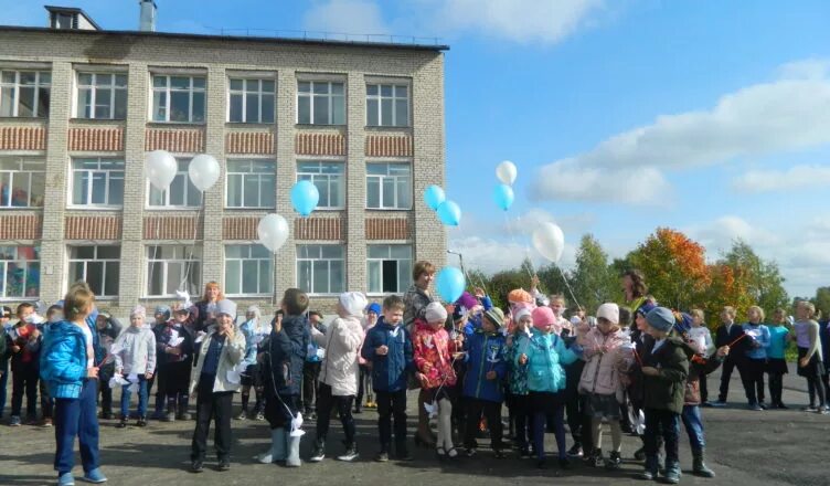 судиславль школа средняя. пыщуг костромская область. сайт костромской средней школы. красносельская средняя школа костромской области учителя. 11 школы г кострома.