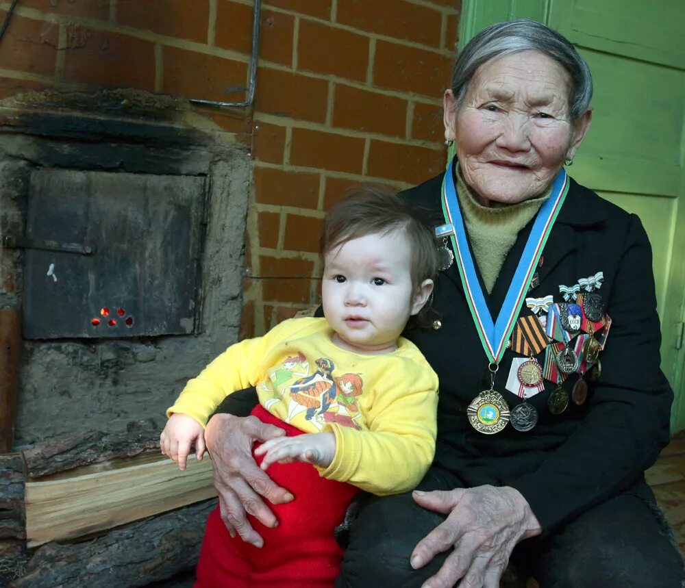 Якутская мама. Известные люди из Якутии. Усун Кюель Усть Алдан. Пенсия матерям героиням