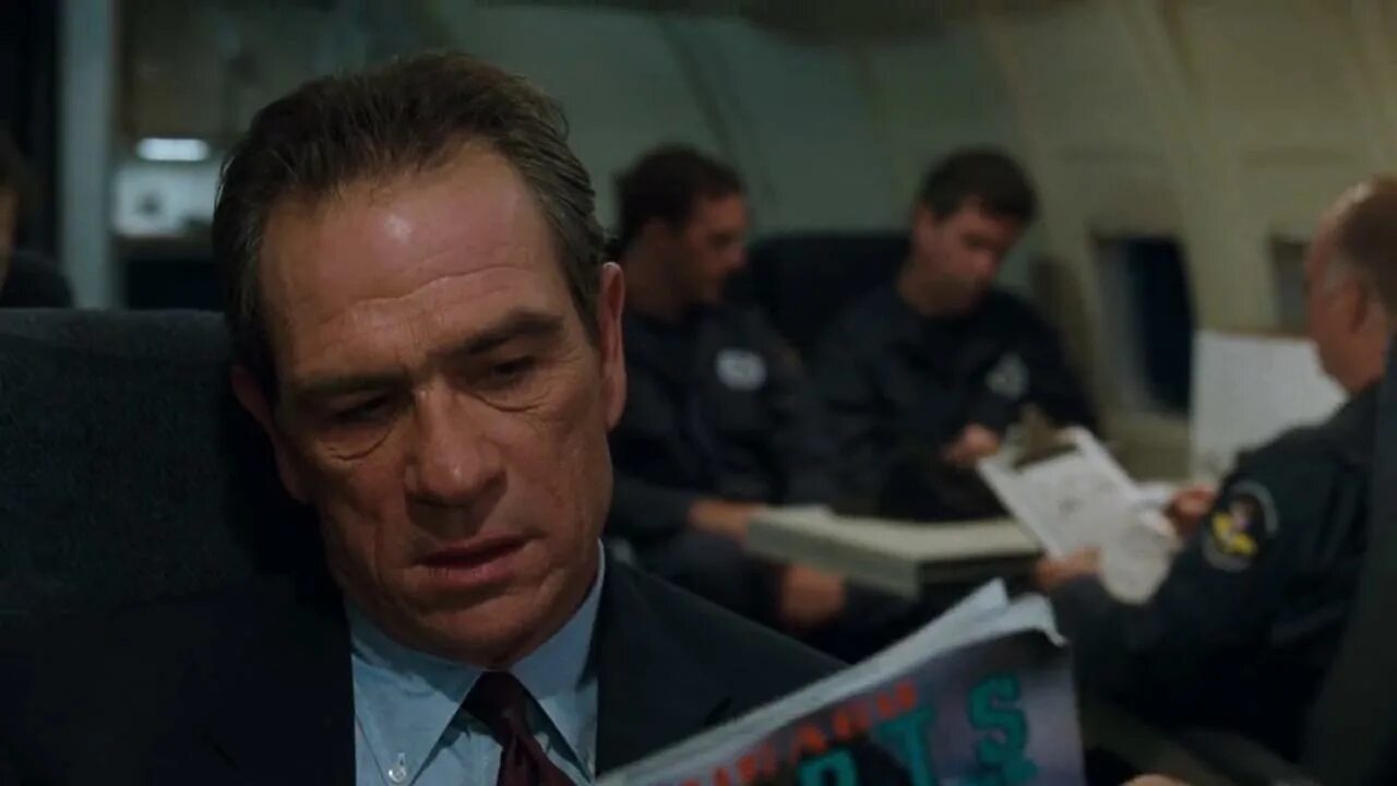 Marshals 1998. Служители (2008). Служители. Томми ли джонс 1998. Marshals 1998.