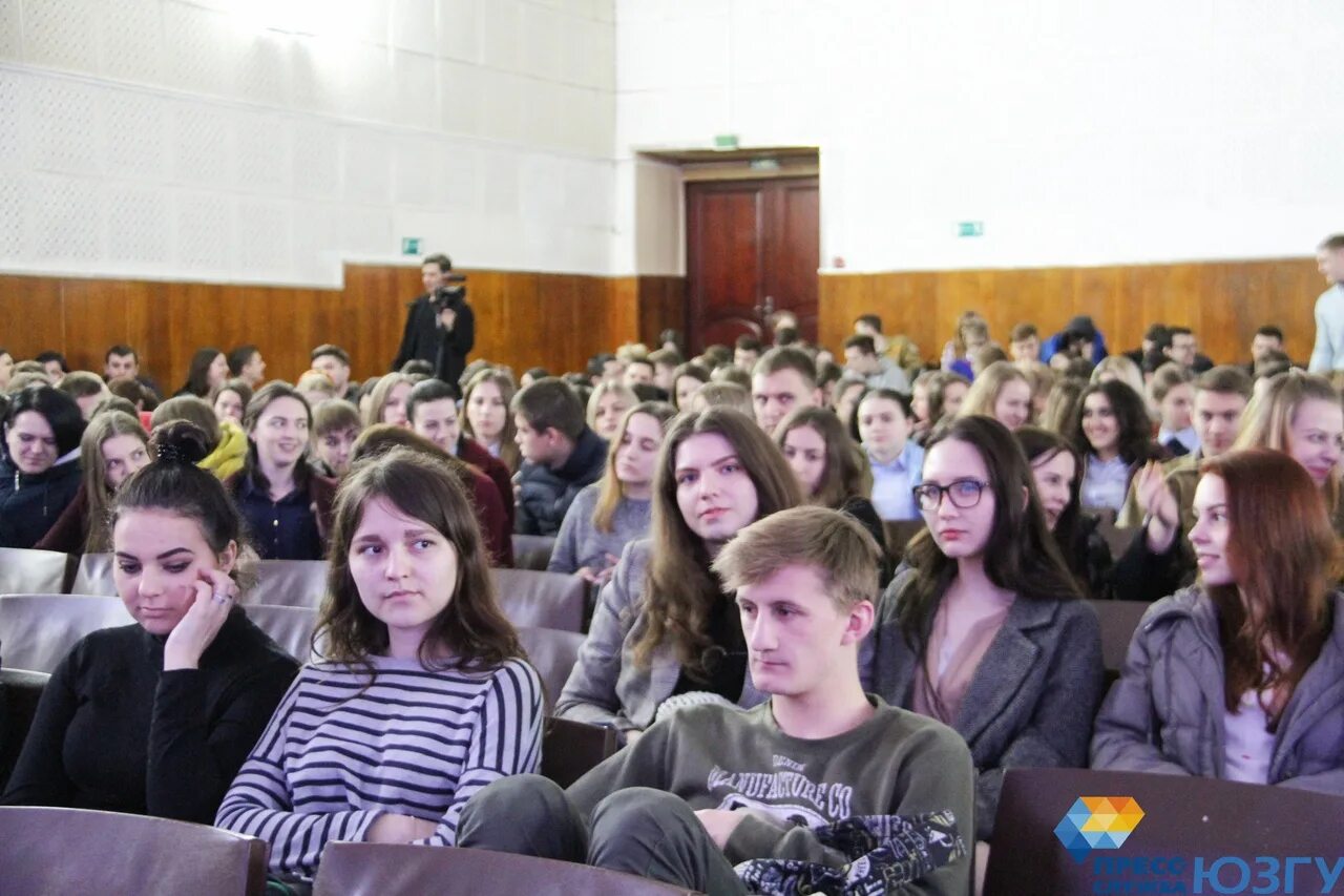 День студента в Курске. Студенты Курские день второй. День студента курск 2005 полное