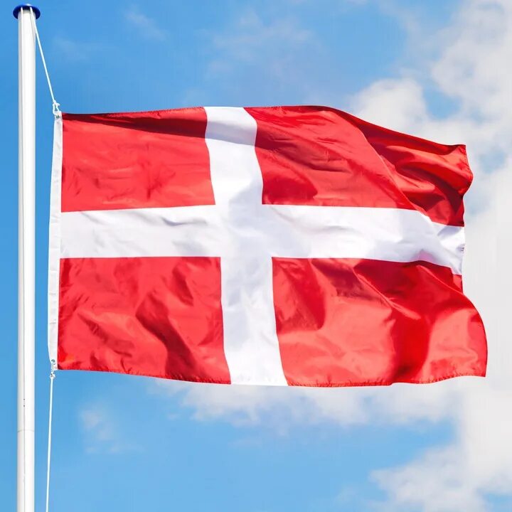 Как выглядит флаг дании. Датский флаг. Флаг Дании 1945.