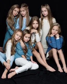 Alisa Samsonova and Alisa Sabirova - Pretty Russian Mini-Model Krásné Holči...