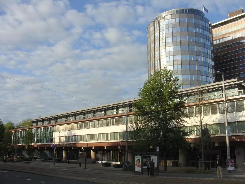 Банки нидерландов. Коммерческие банки нидерландов. Министерство финансов нидерландов. Банки нидерландов. Цб нидерландов.