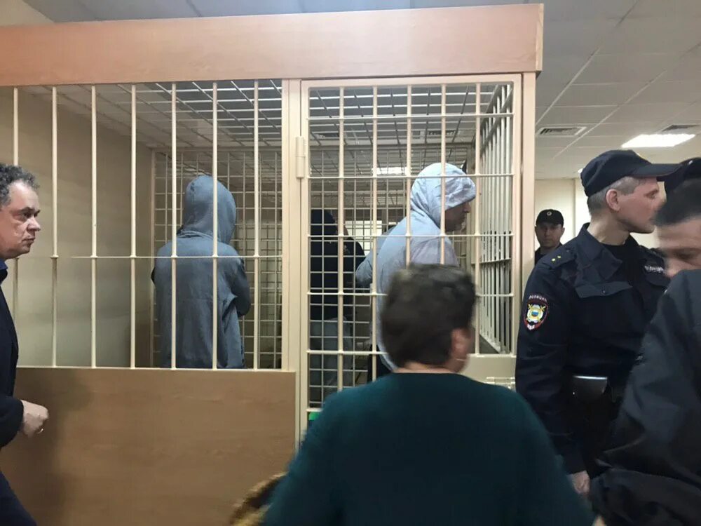 Дамаданов спб осужденный. Осужденный спб. Осужденный спб. Фото осужденных. Мужчина за решеткой.