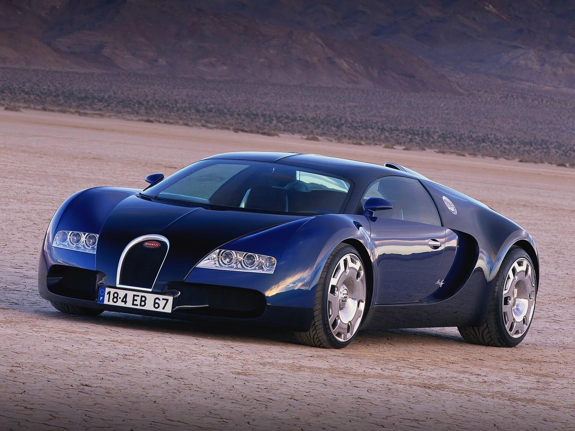 Автомобиль 18. Bugatti Veyron Concept 1999. Bugatti EB 18/4 Veyron Concept. Бугатти Вейрон концепт. Бугатти 2001.