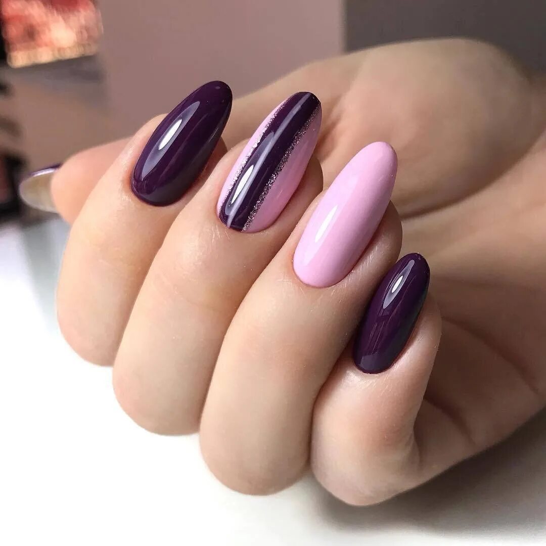 Стильный маникюр. Ногти 2023 новинки цвета. Ногти смешанные. Маникюр на короткие ногти 2023 с втиркой. Ногти 2023 новинки цвета.