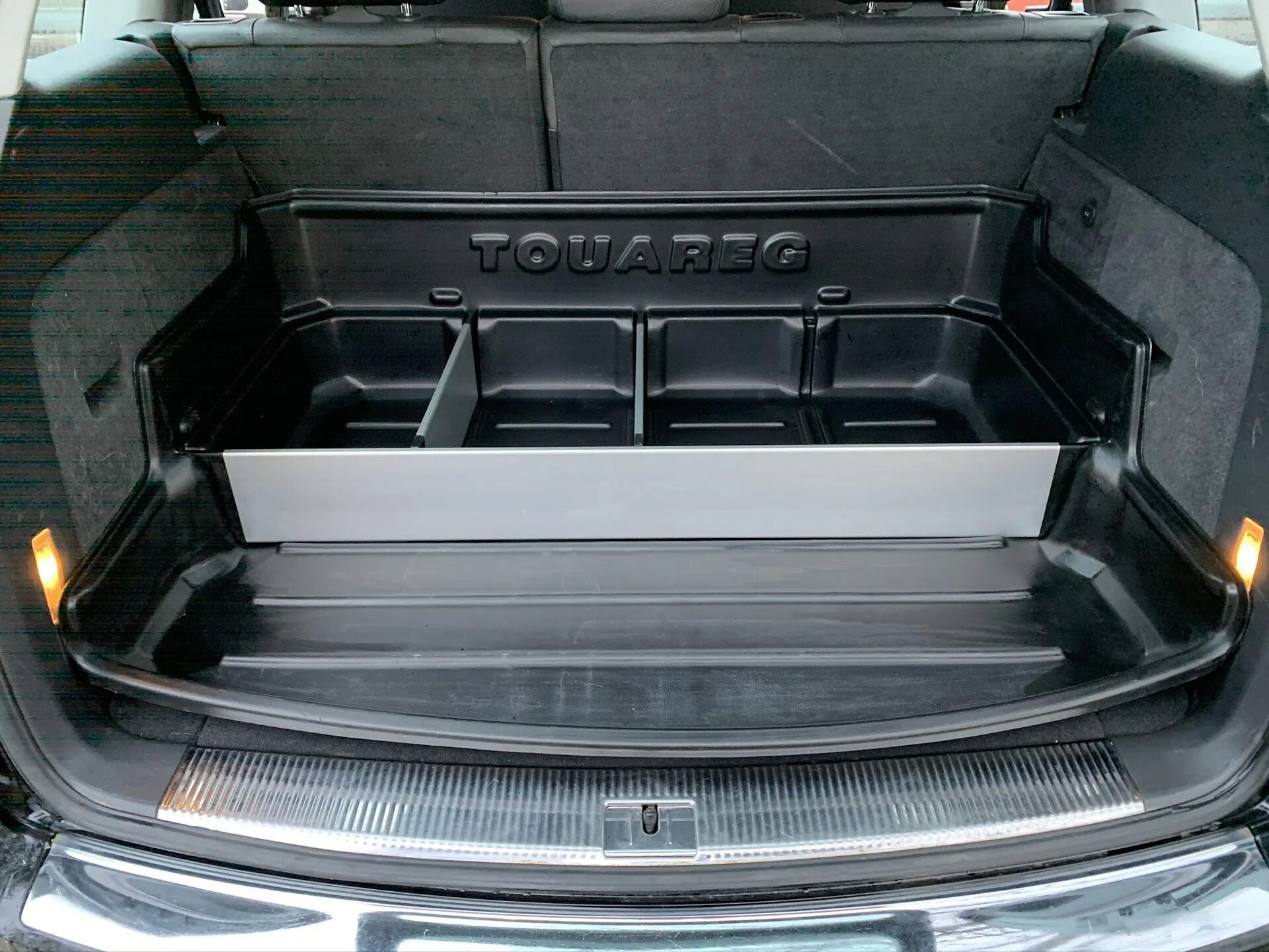 Багажники volkswagen touareg. Touareg 2 багажник. Volkswagen Touareg 2008 багажник. Багажник Туарег 1. Багажник Тигуан 2.
