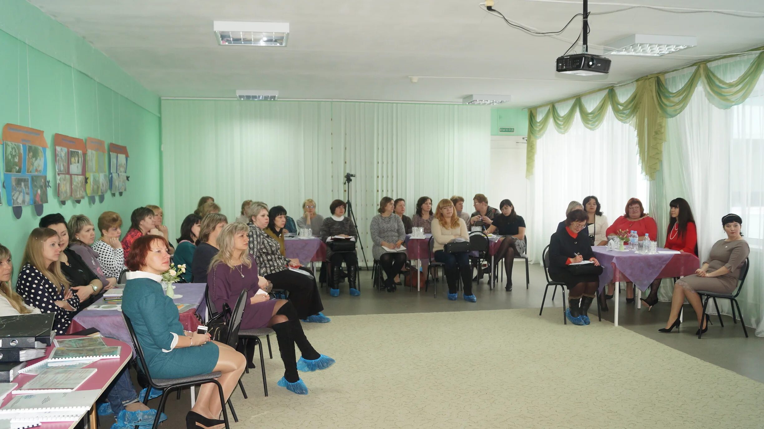 конференция дети. собрание с родителями в детском саду. конференция в детском саду. родительская конференция в детском саду. конференции детский сад.