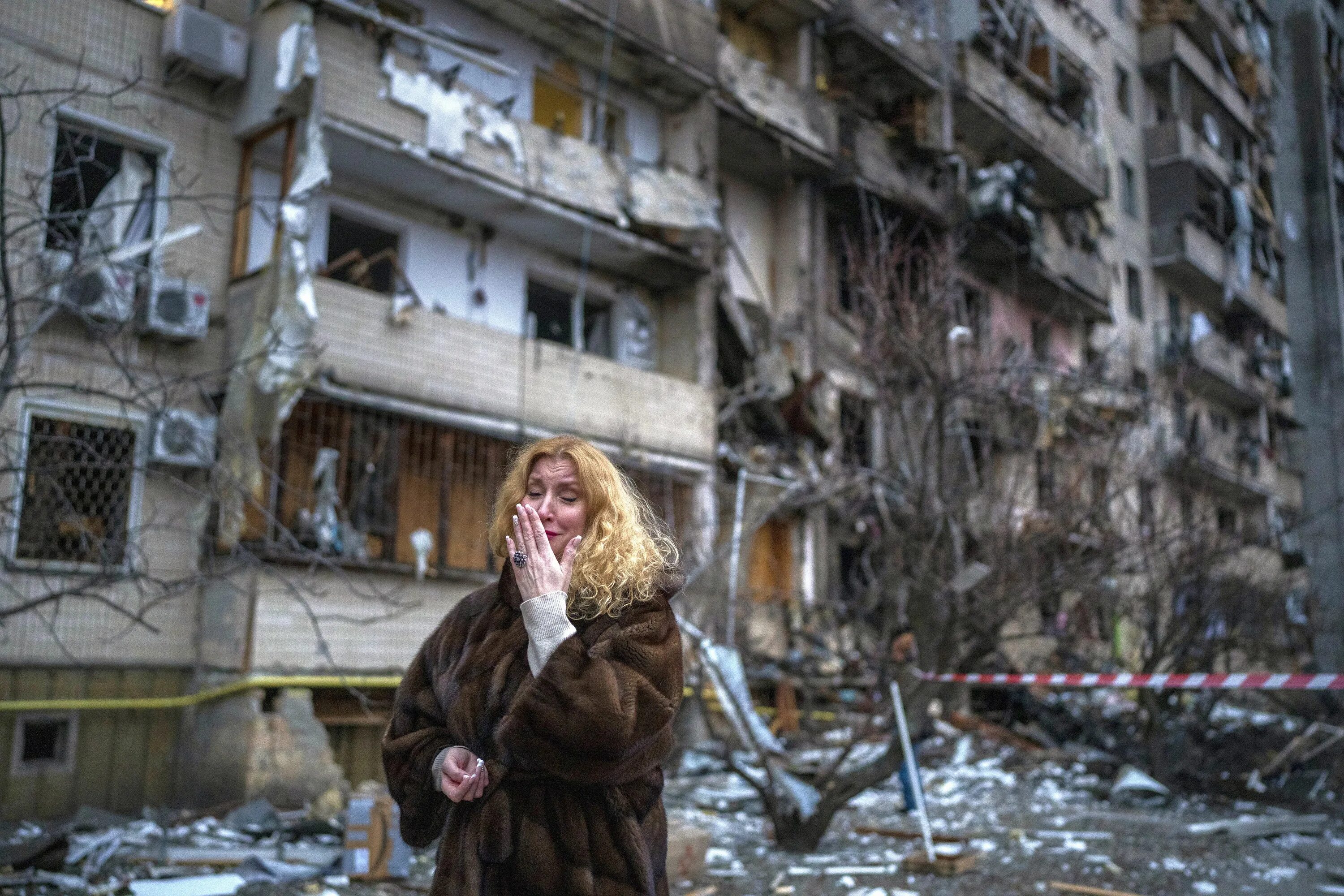 Украинцы бомбят россию. Страшный город.