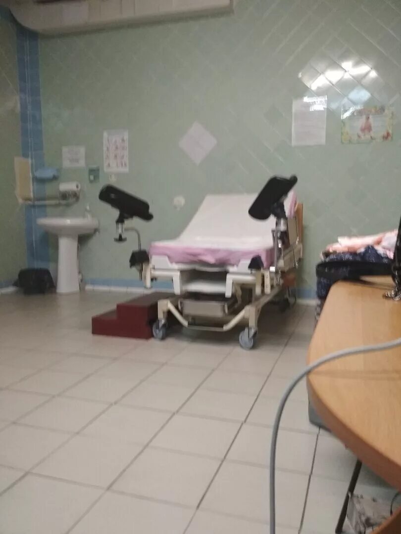 Оснащение родильного зала. Современный родзал. Родовой зал в роддоме. Мозырский родильный дом. Род зал.