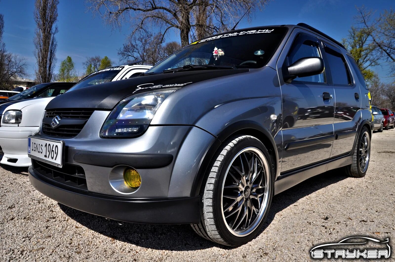 Suzuki tune. Suzuki Ignis 2001. Suzuki Ignis 2001 Tuning. Suzuki Ignis 2. Судзуки Игнис 2001.