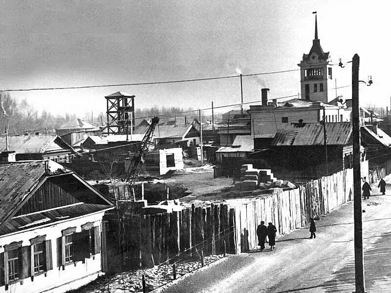 базарная площадь старые чебоксары. шумерский город урук реконструкция. старые чебоксары 19 век. усть сысольск первый город коми края. биляр столица домонгольской булгарии.