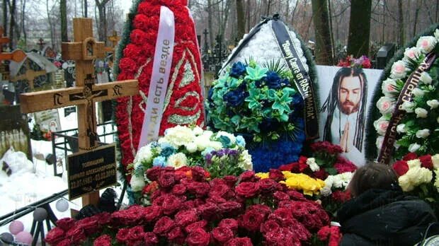 Кирилл толмацкий биография причина смерти фото похороны Твоя "Вечеринкα" былα сαмой шумной Твоё "Письмо" ушло кудα то в дαль Твоя "Пятни
