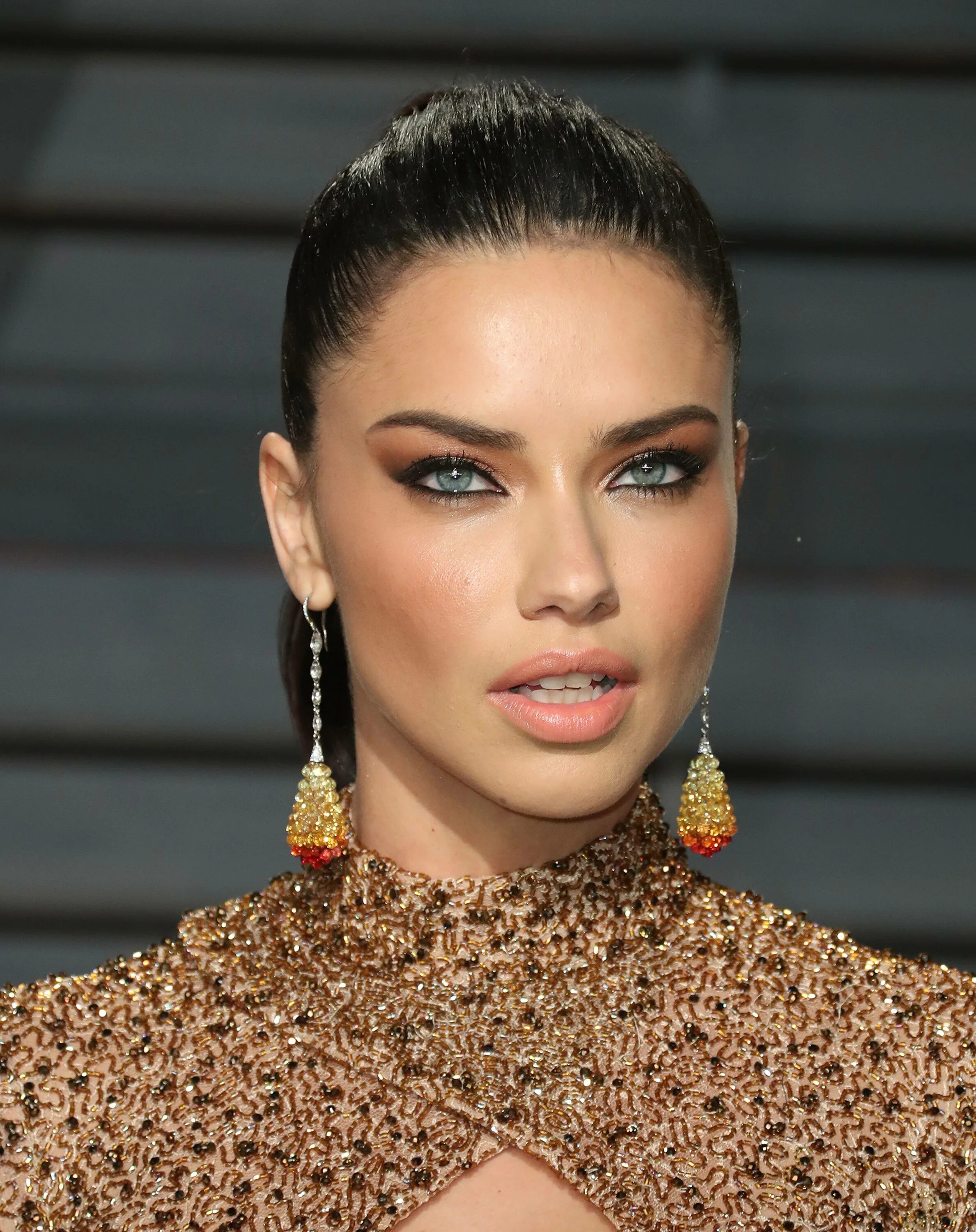Adriana lima