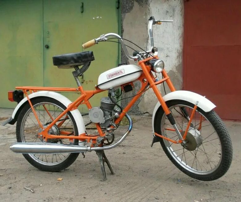 Мопед карпаты 2 с ножным переключением. Мопед ссср рига 13. Рига карпаты. Мопед рига верховина. Мопед рига верховина карпаты дельта.