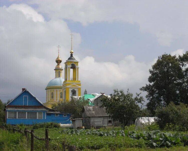 Погода в бужаниново. Церковь Николая Чудотворца в Бужаниново. Храм село Бужаниново. Бужаниново Московская область. Бужаниново Сергиево-Посадский район.