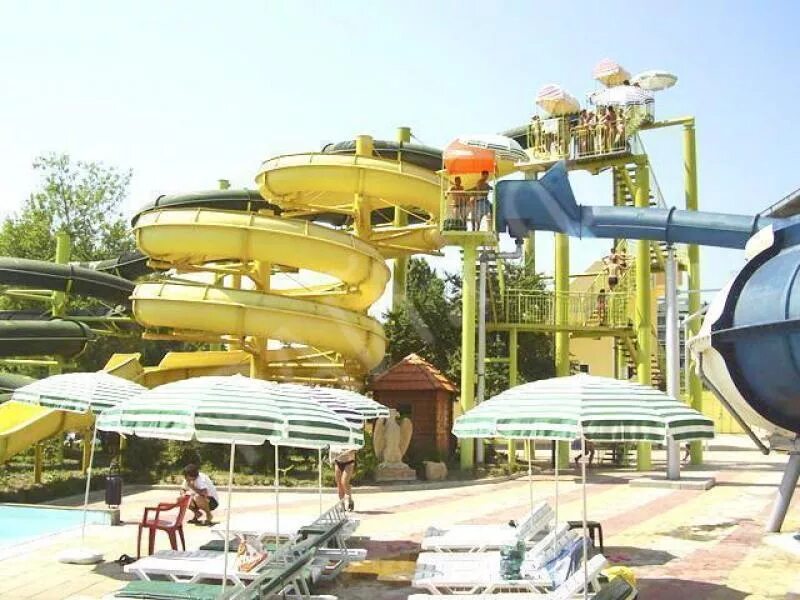 Морская аквапарк ростовская область. Аквапарк в аксае ростовской. Морская аквапарк ростовская область. Аквапарк лазурный таганрог горки. Морская аквапарк ростовская область.